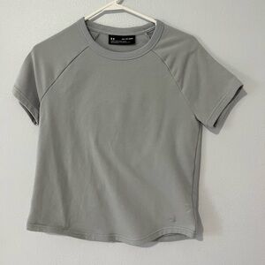 Grey Under Armour Shirt - Size Extra-Small